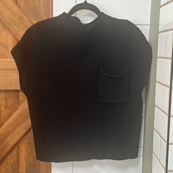 Women's Two Piece Summer Outfits Knit Sweater Short Sets - Picture 5 of 6